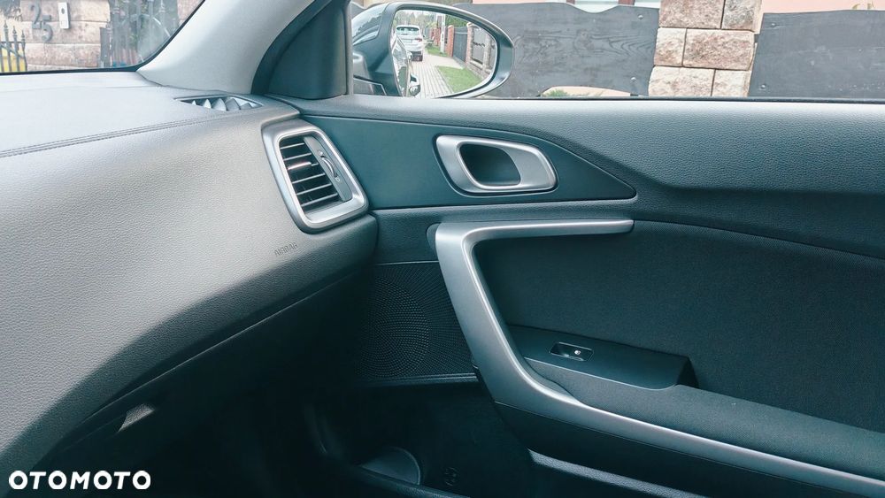 Kia Ceed 1.5 T-GDI L DCT - 21