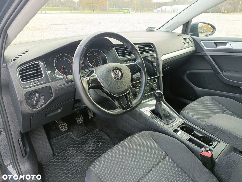 Volkswagen Golf 1.0 TSI BMT Trendline - 8