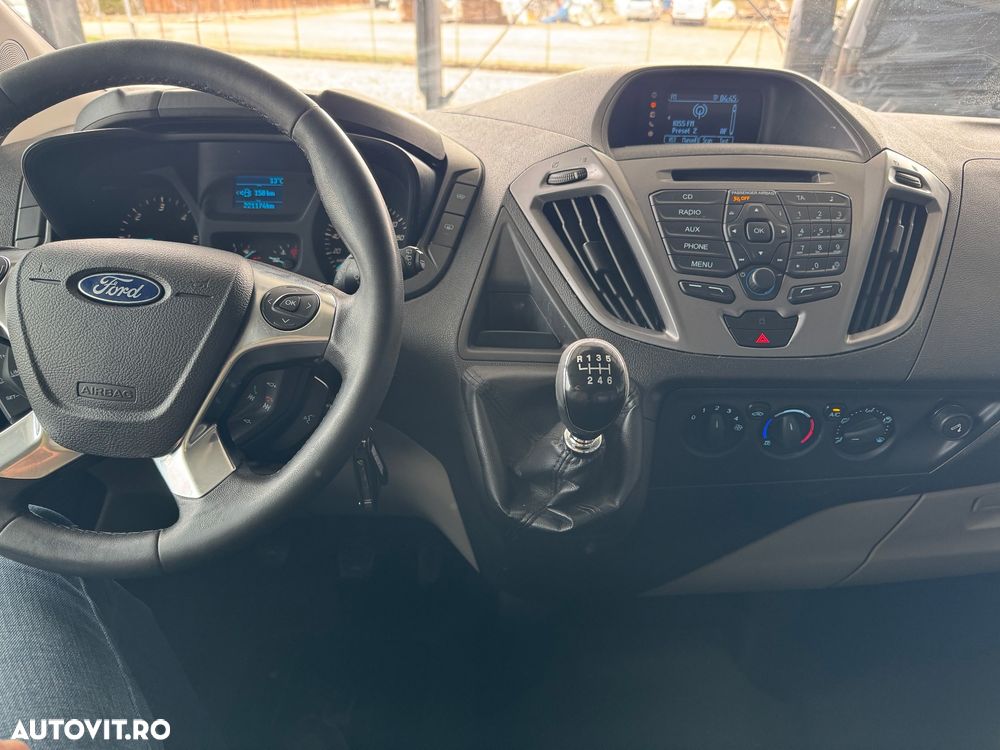 Ford Tourneo Custom - 7