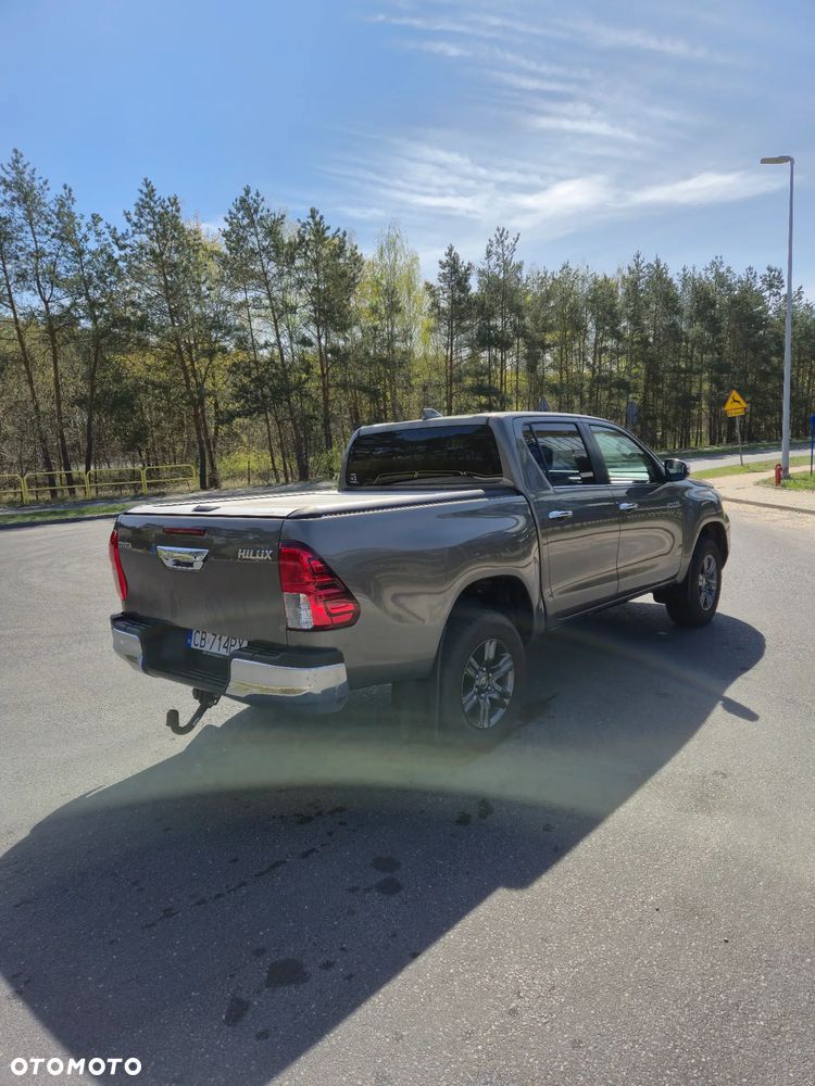 Toyota Hilux 2.4 D-4D Double Cab SR5 4x4 - 3