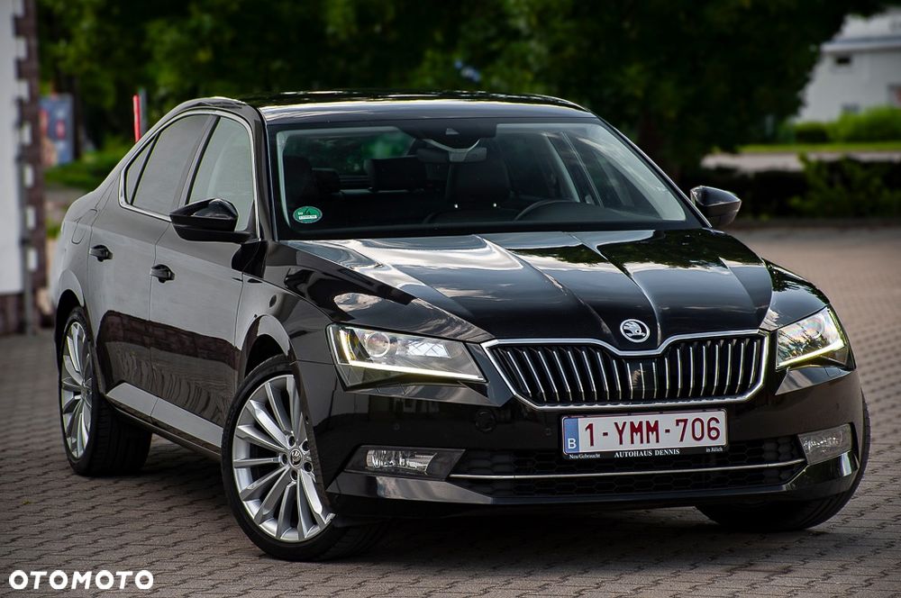 Skoda Superb 2.0 TDI DSG Sportline - 2