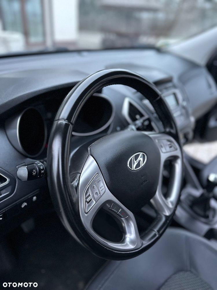 Hyundai ix35 - 24