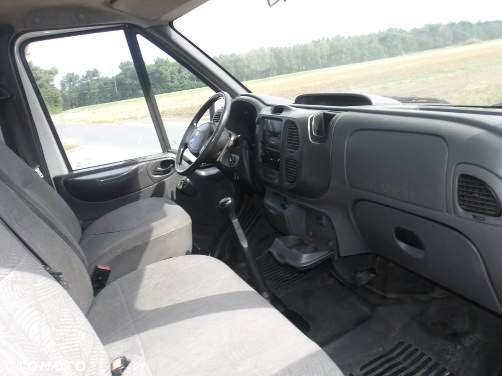 Ford Transit - 16