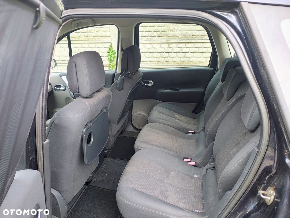 Renault Scenic 1.9 dCi FAP Avantage - 9