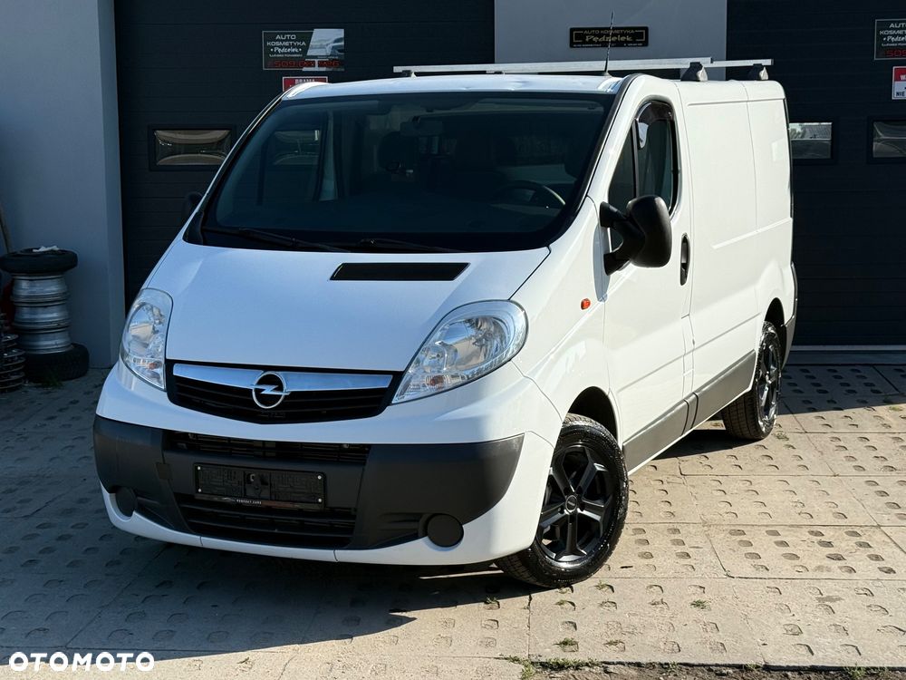 Opel Vivaro - 1