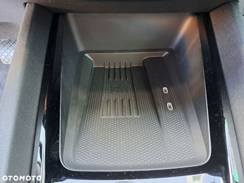 Skoda Octavia 1.5 TSI mHEV Drive Selection DSG - 11