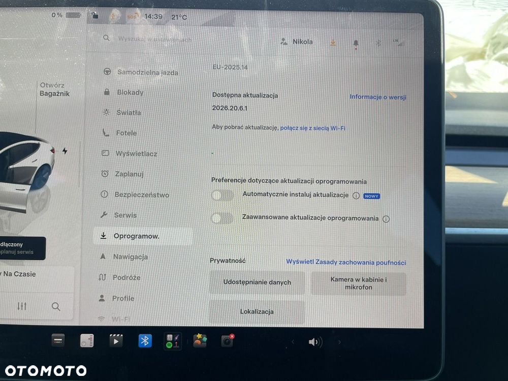 Tesla Model 3 - 12