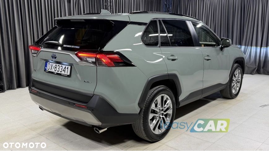 Toyota RAV4 - 4