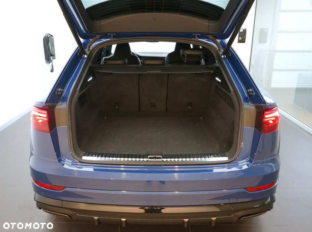Audi Q8 - 9