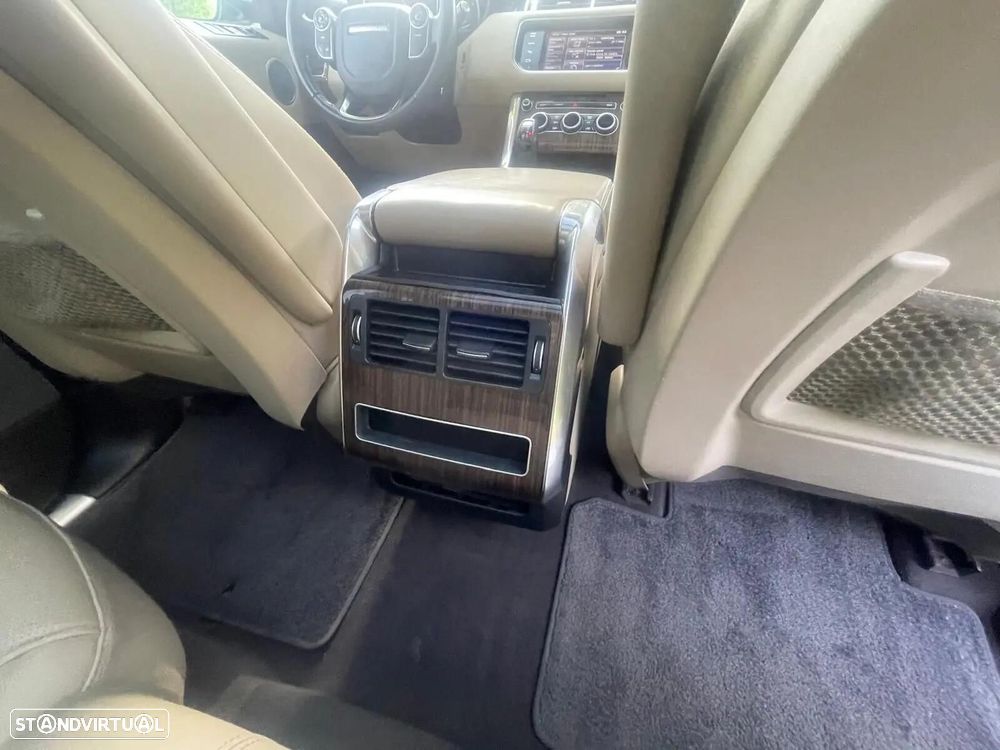 Land Rover Range Rover Sport 3.0 TDV6 HSE Dynamic - 38