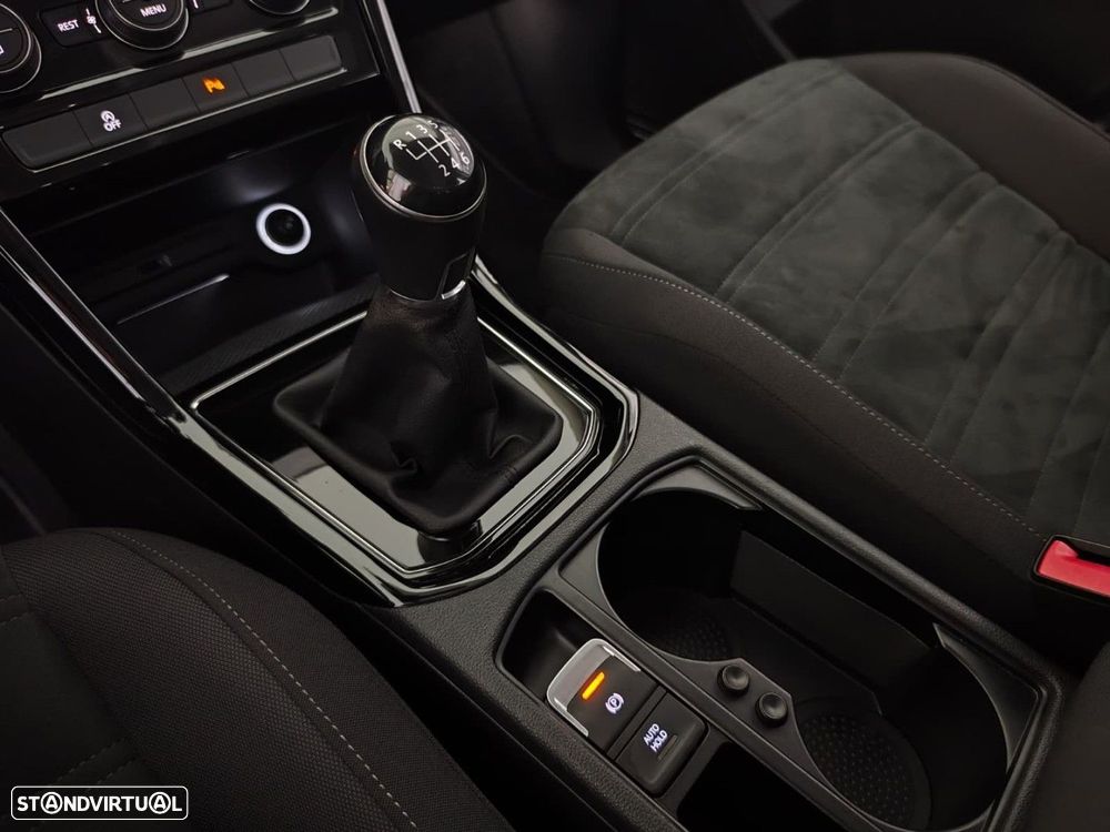 VW Touran 1.6 TDI Highline - 20