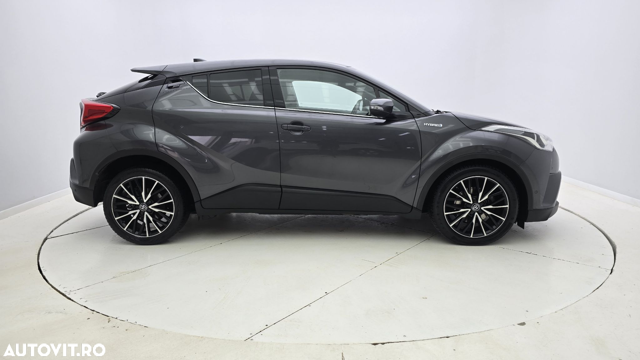 Toyota C-HR - 5