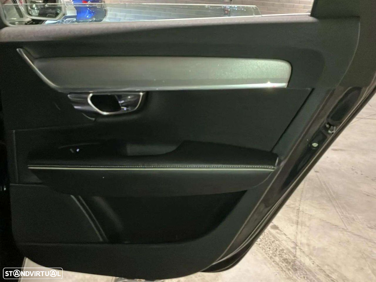 Volvo V90 2.0 D4 R-Design Geartronic - 22