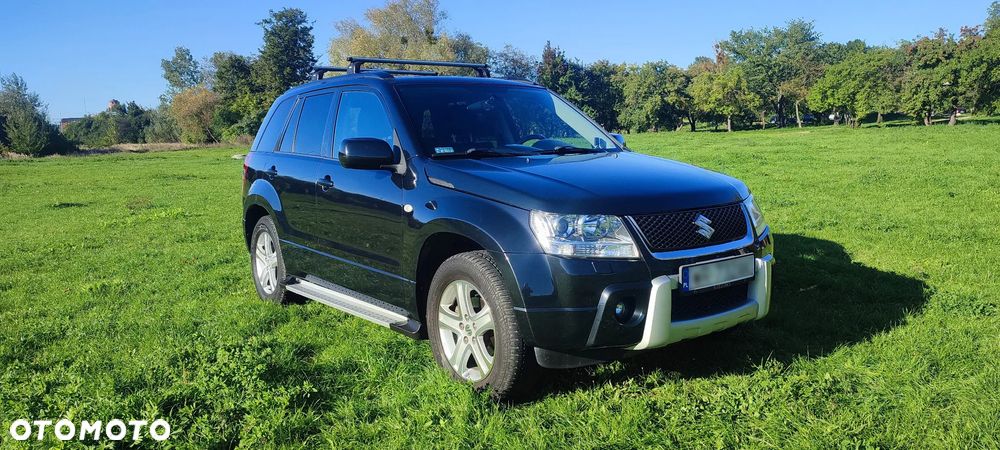 Suzuki Grand Vitara 2.0 De luxe - 2