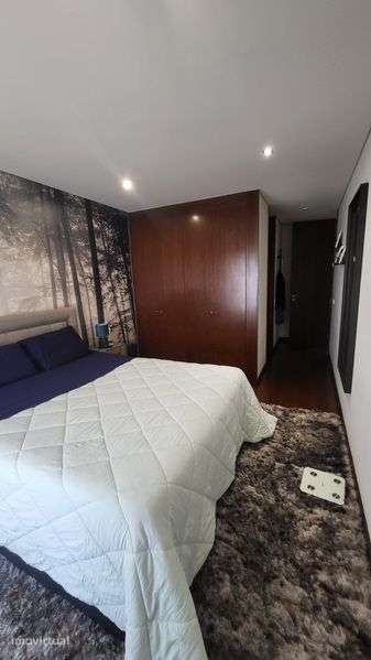 Apartamento moderno a 5 minutos da praia com garagem - Grande imagem: 2/12