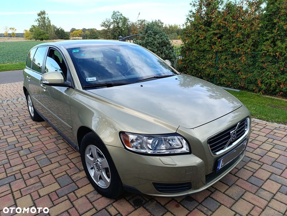 Volvo V50 - 1