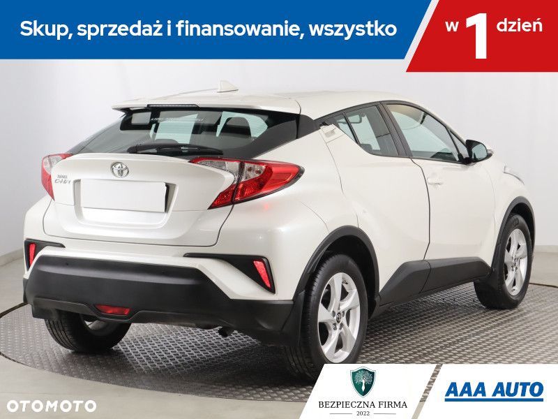 Toyota C-HR - 6
