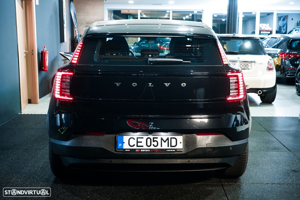 Volvo EX30 69 kWh Single Motor Extended Range Black Edition - 6