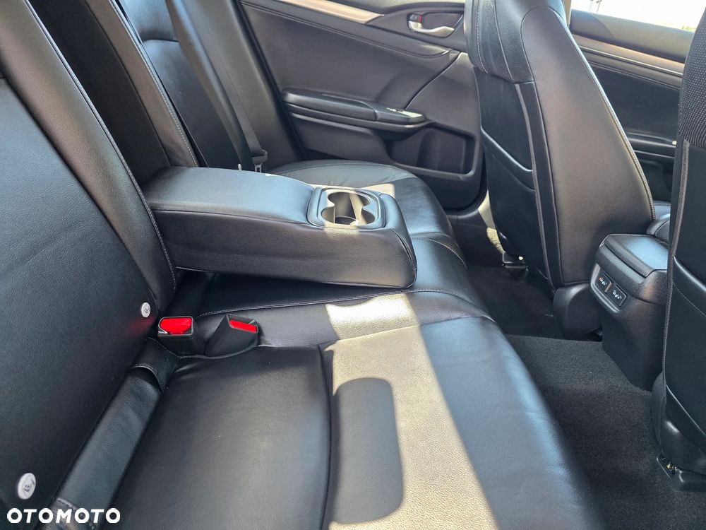 Honda Civic 1.5 i-VTEC Turbo CVT Executive - 27