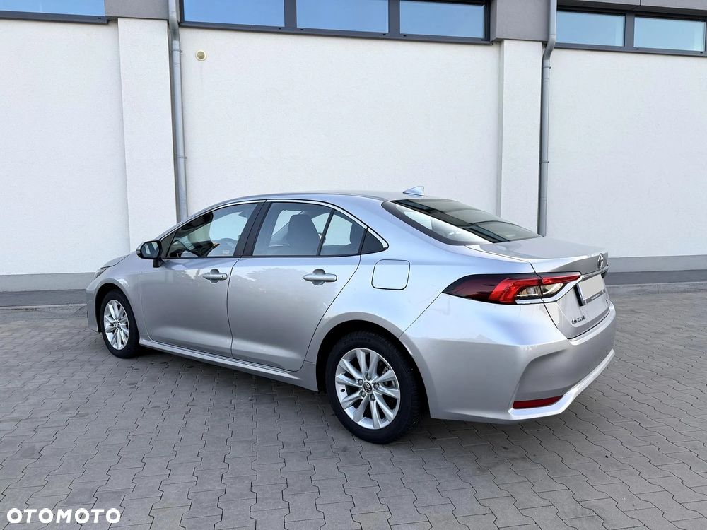 Toyota Corolla 1.8 Hybrid Comfort - 12