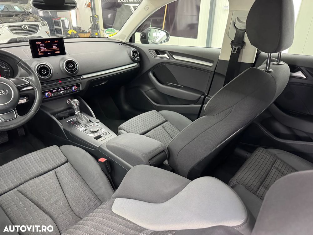 Audi A3 2.0 TDI (clean diesel) S tronic Ambition - 17