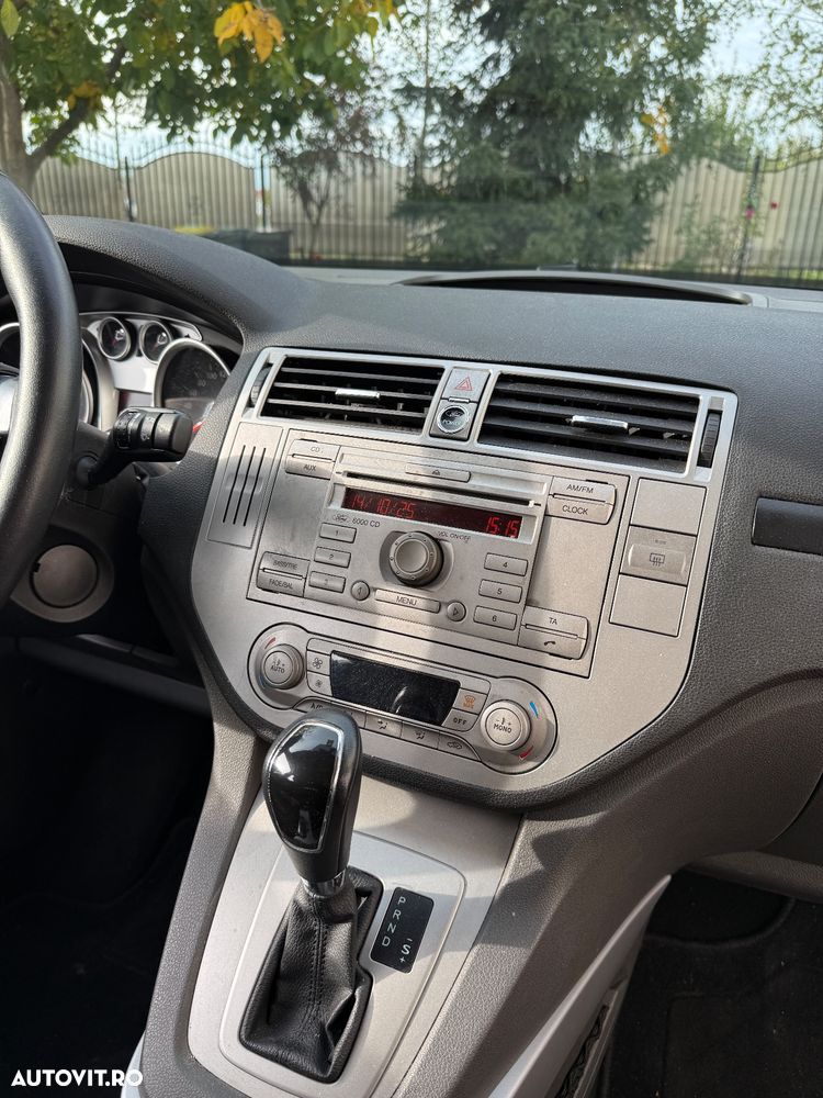 Ford Kuga - 13