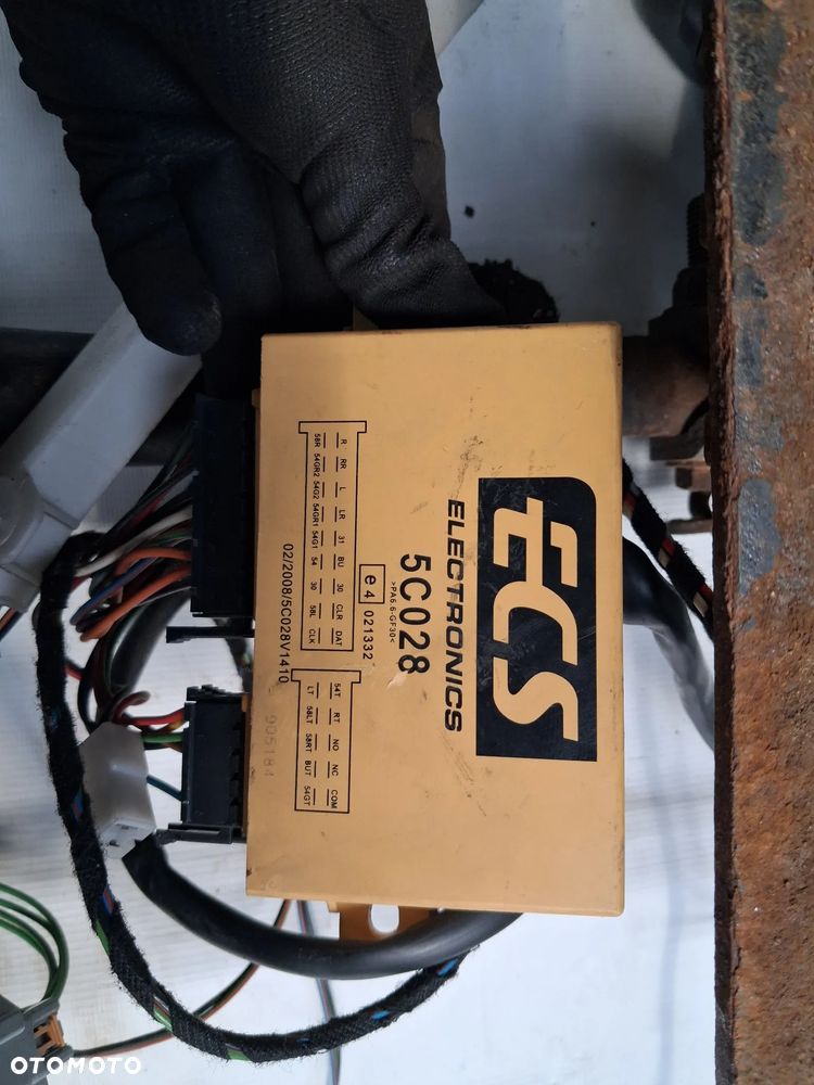 Volvo v50 2007 ZESTAW HAK HOLOWNICZY BELKA + KULA - 4