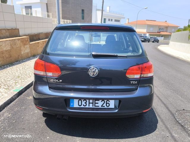 VW Golf 2.0 TDi Confortline - 7