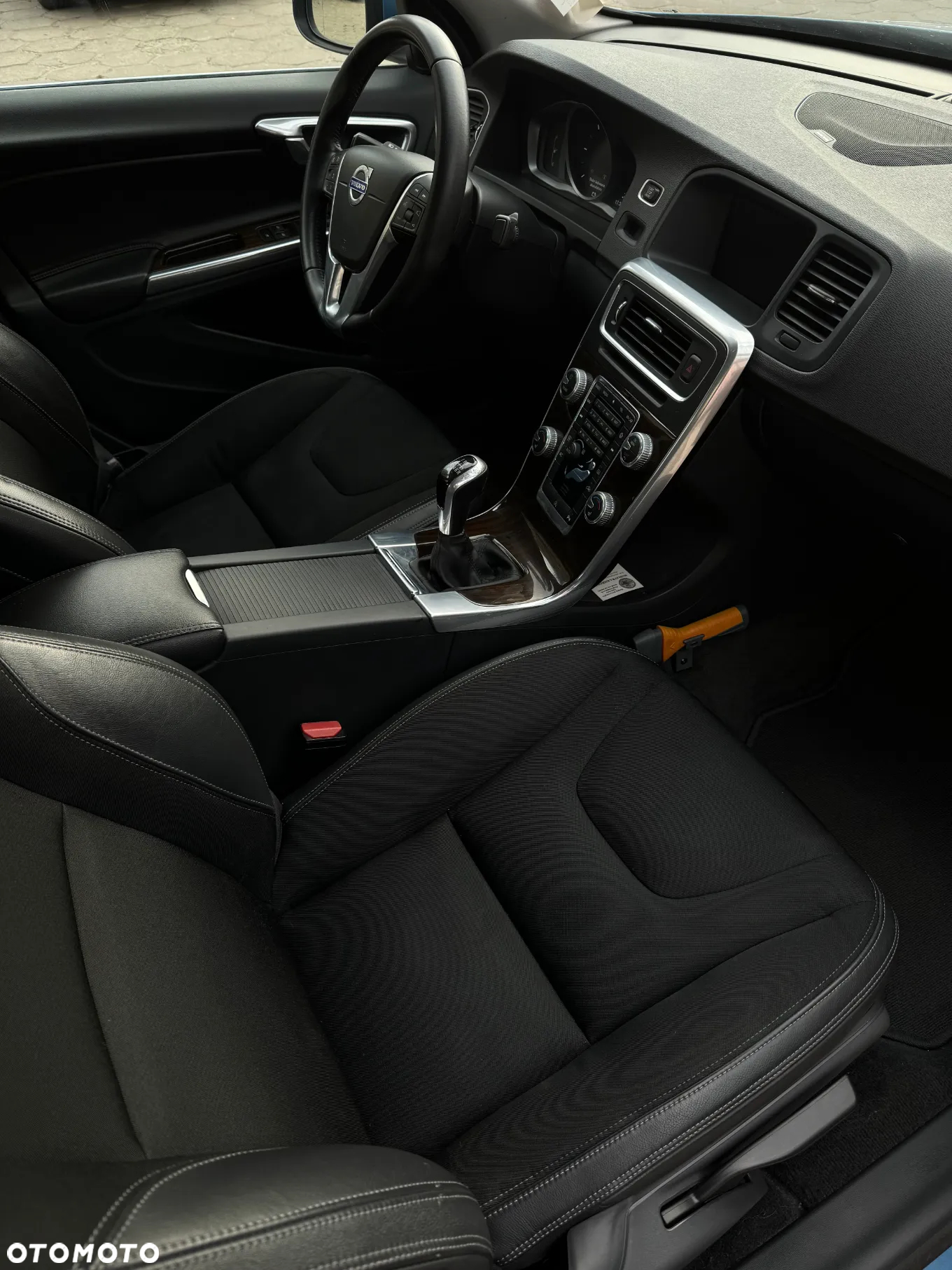 Volvo S60 D4 Drive-E Momentum - 14