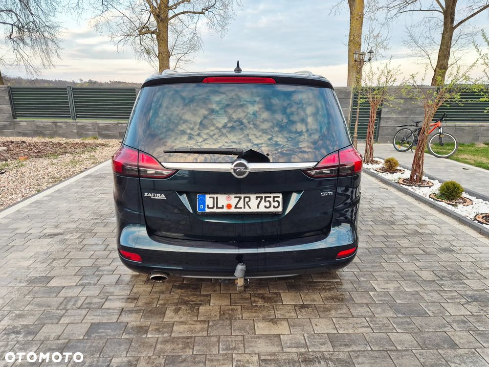 Opel Zafira Tourer 2.0 CDTI Style - 10