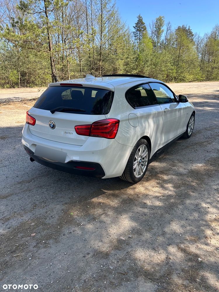 BMW Seria 1 120i M Sport - 3