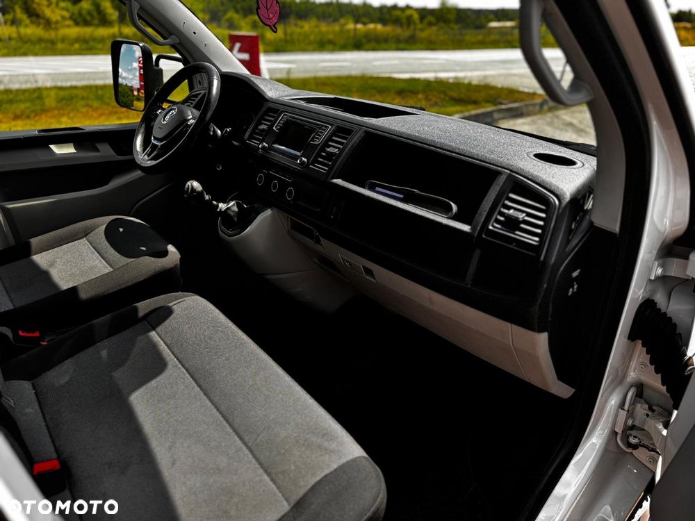 Volkswagen Transporter - 12