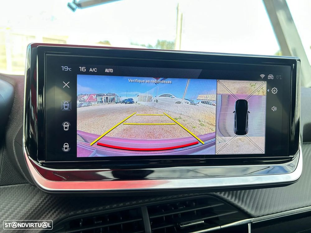 Peugeot 208 1.2 Hybrid Allure e-DCS6 - 15