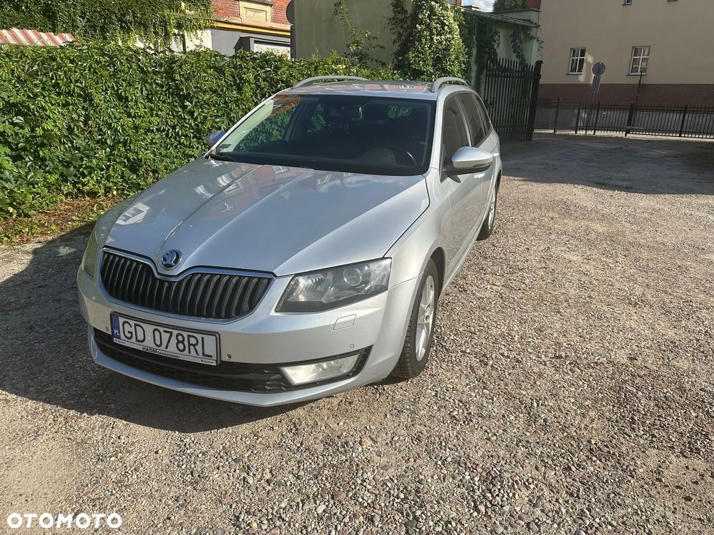 Skoda Octavia 2.0 TDI Ambition DSG - 2