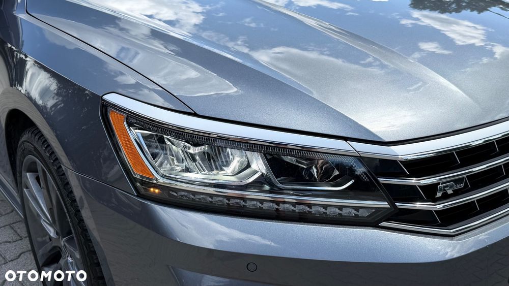 Volkswagen Passat - 18
