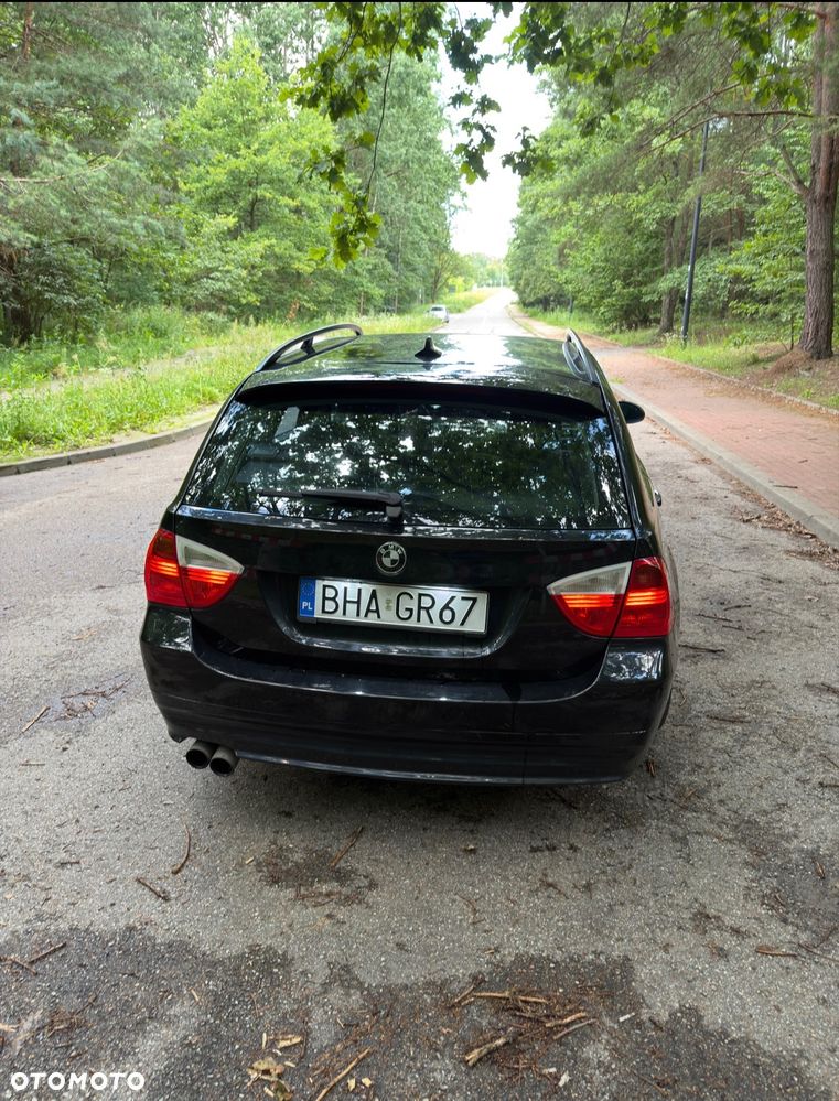 BMW Seria 3 330i - 7
