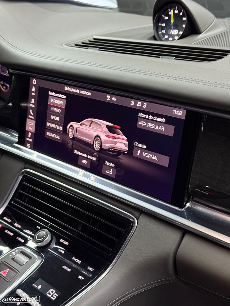 Porsche Panamera Sport Turismo 4S E-Hybrid - 25