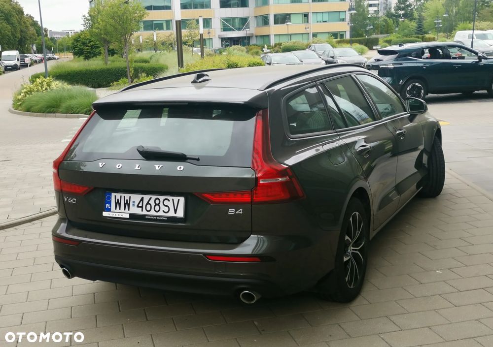 Volvo V60 B4 D Momentum - 6