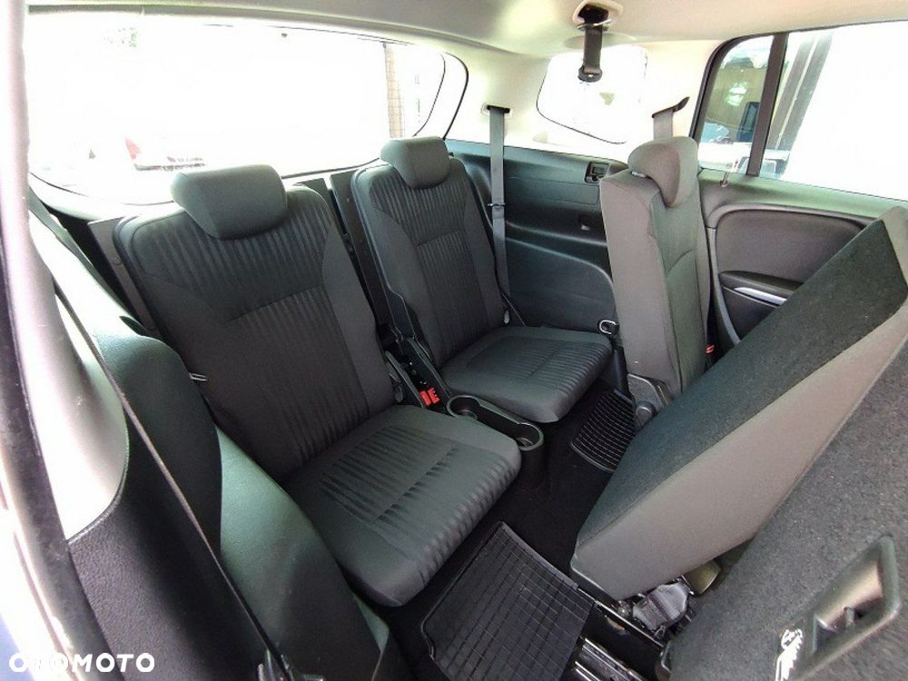 Opel Zafira - 19