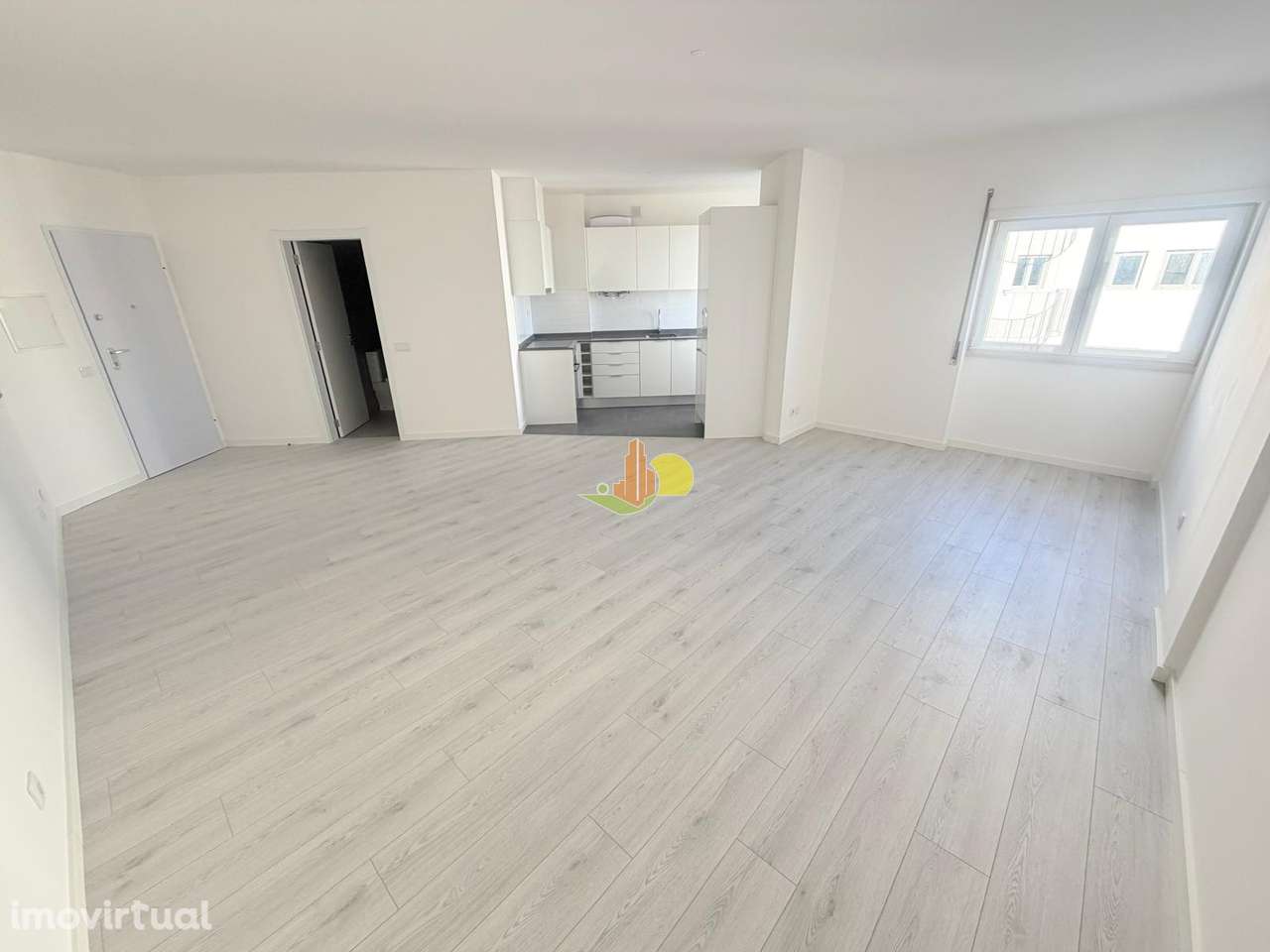 Novo, Junto ao Casino - Grande imagem: 2/24