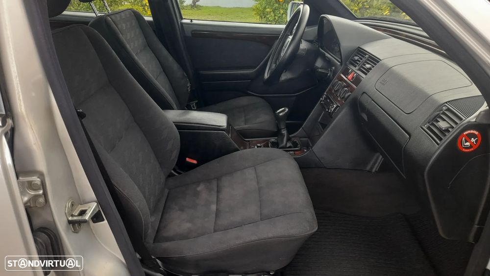 Mercedes-Benz C 200 Kompressor Classic - 36