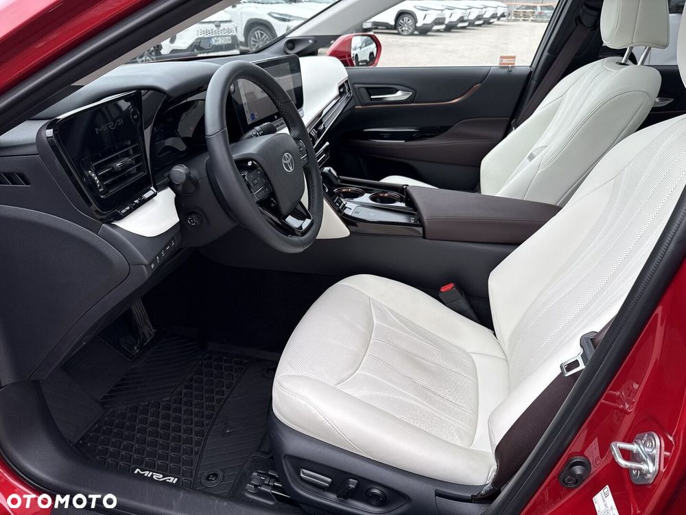 Toyota Mirai - 13