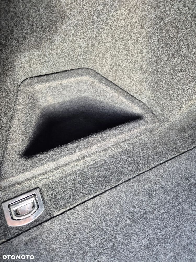 Audi A4 Limousine - 5