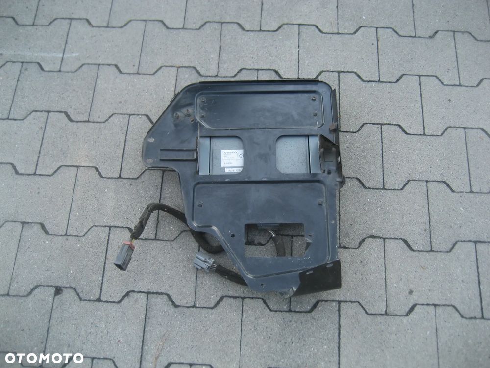 volvo c70 98-04r wzmacniacz radia 3533876 4x60w - 5