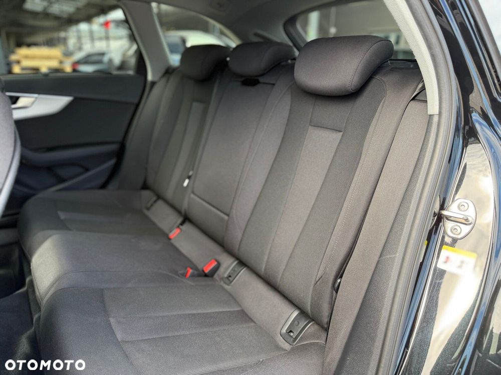 Audi A4 - 12