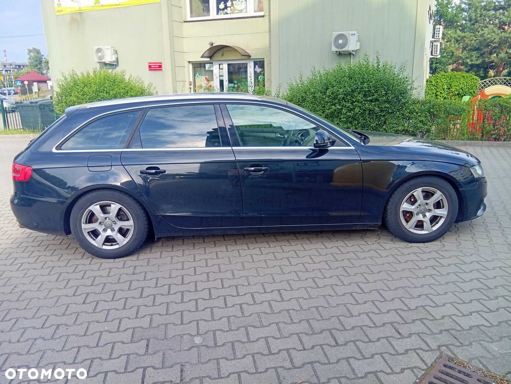 Audi A4 Avant 2009 photo 4