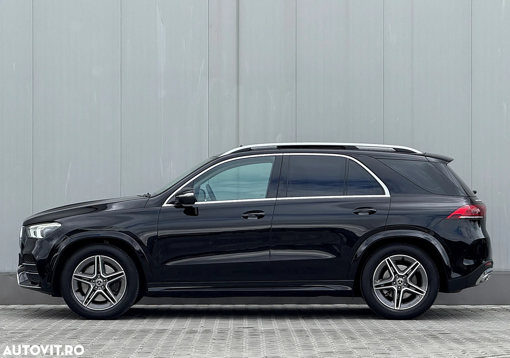 Mercedes-Benz GLE 300 d 4Matic 9G-TRONIC AMG Line - 9