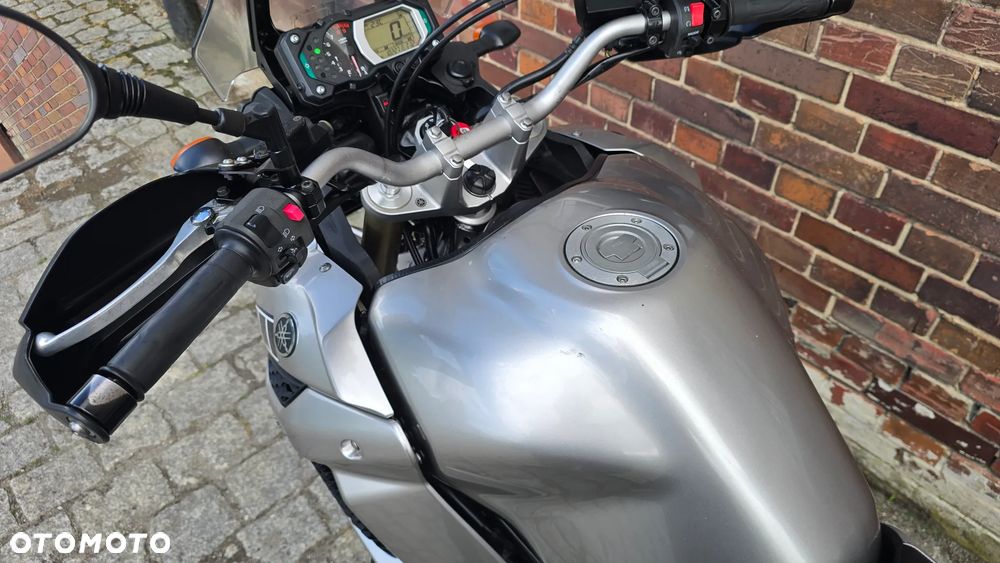 Yamaha XTZ - 14
