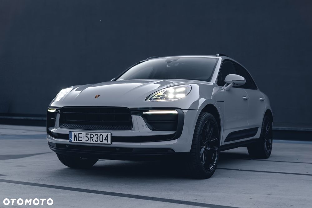 Porsche Macan Standard - 2
