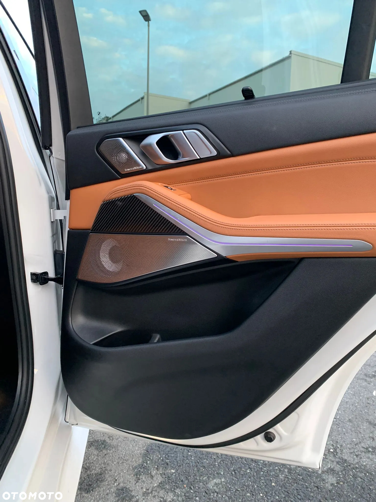 BMW X5 M M50i - 25